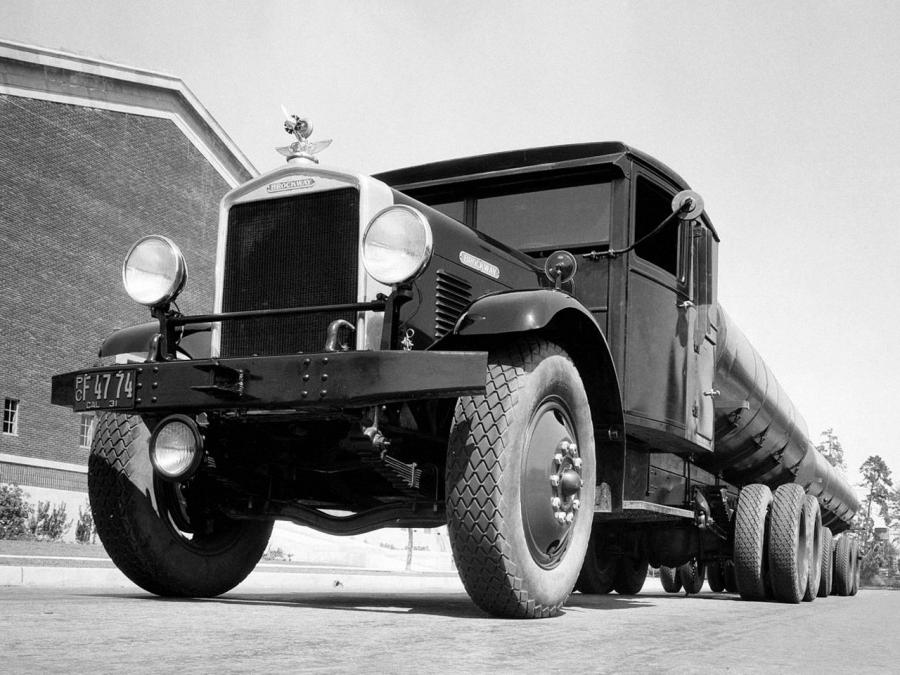  Brockway Series X Sleeper Cab Tank Truck 1931 года  (фото 2 из 3)